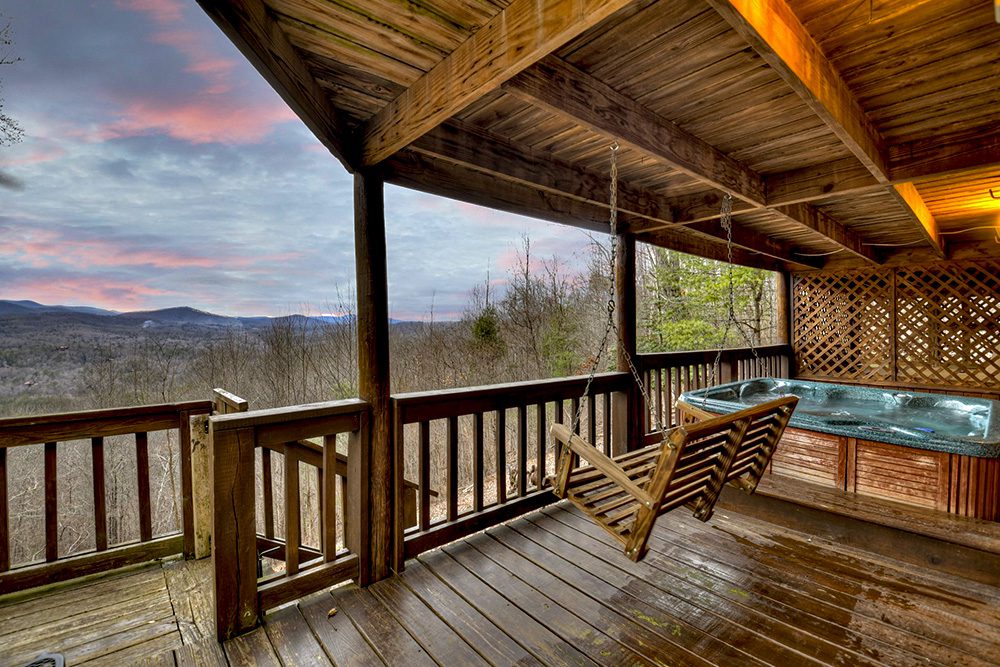 Blue Ridge - Brown Bear Bungalow - Featured