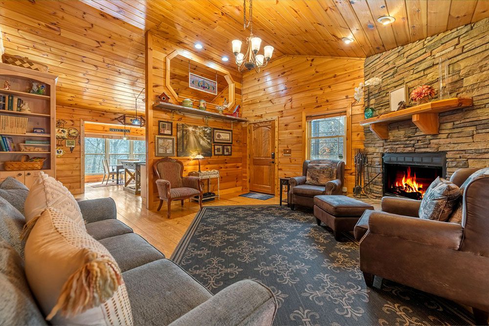 Blue Ridge - Underlook Cabin - Featured