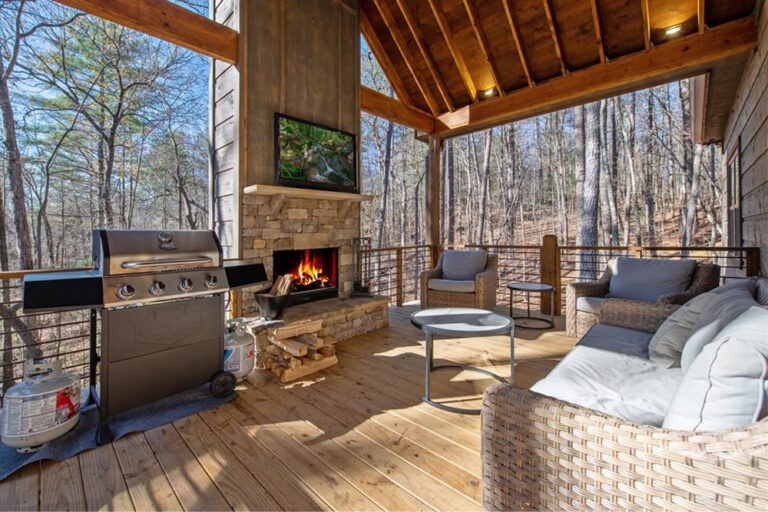 Ellijay Cabin Rental - Bucks and Bunks - Featured