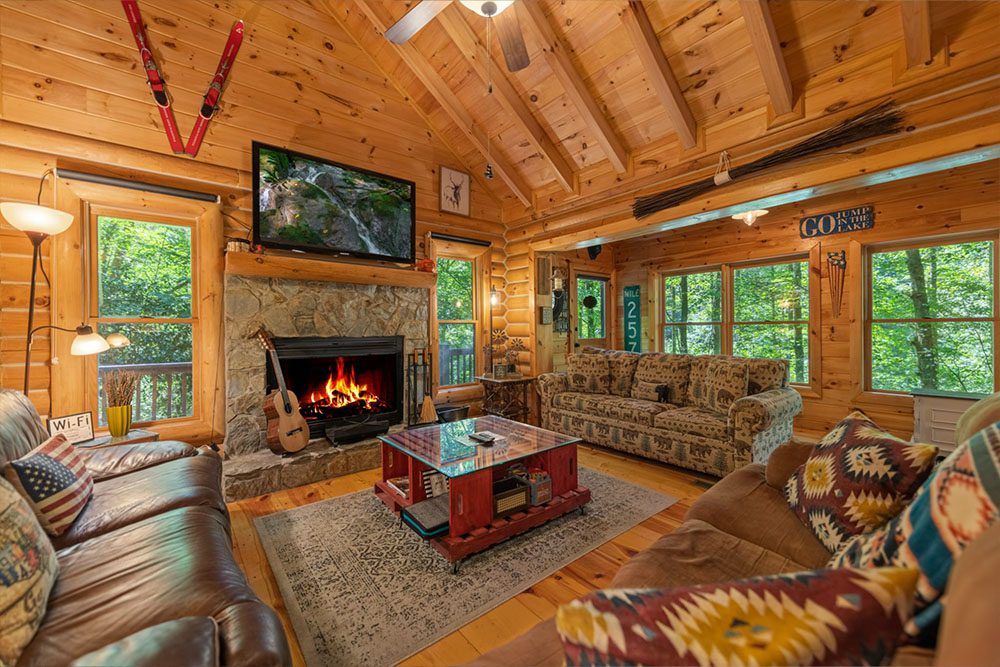 Ellijay - Dancing Bears Cabin - Featured