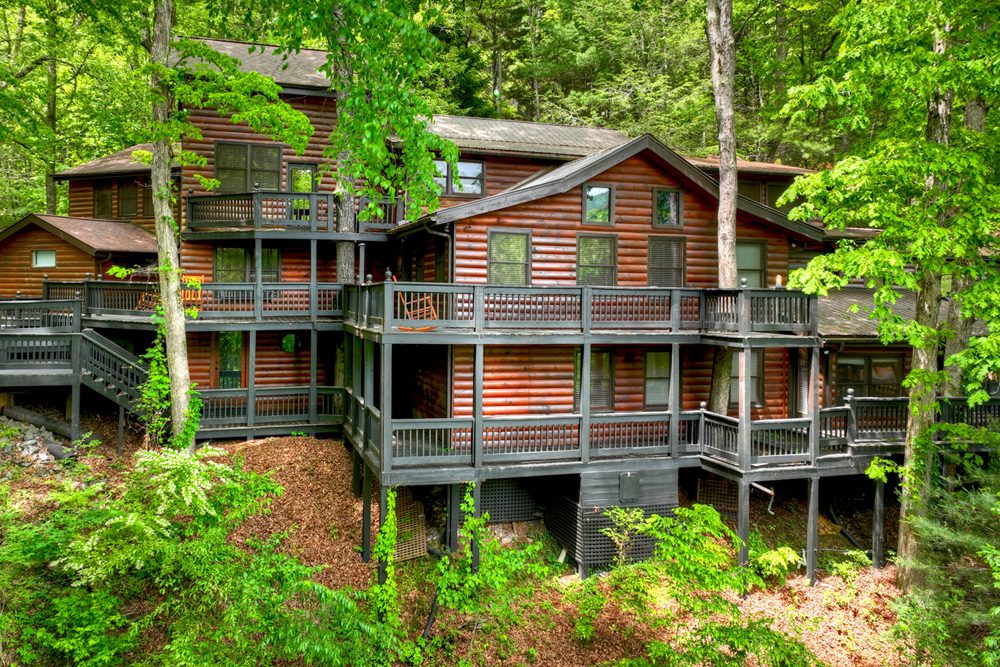 blue ridge wolfpack lodge featured