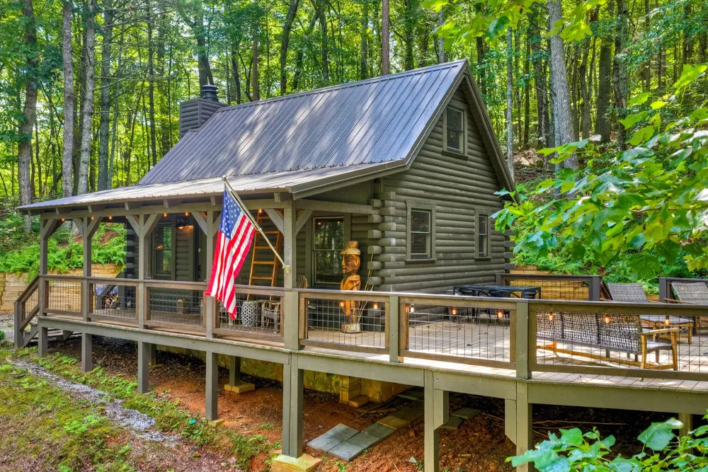 Blue Ridge Piney Mountain Perch Featured