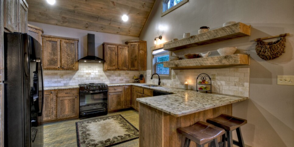 Blairsville - Holly Berry Hill - Kitchen