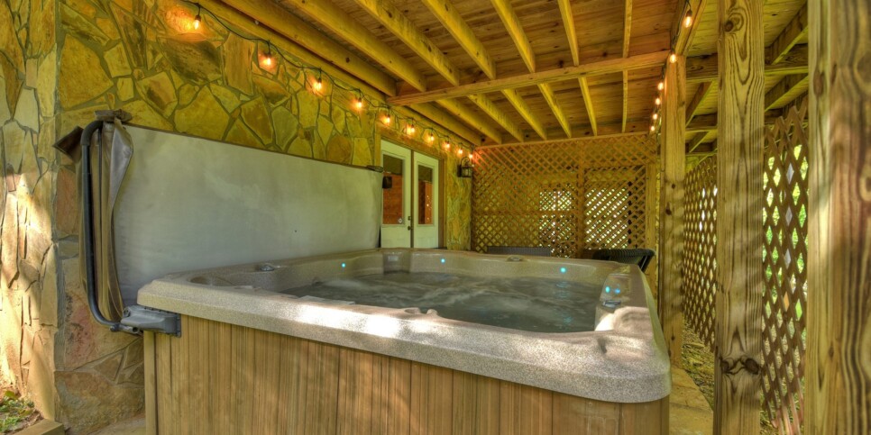 Blue Ridge - Buffalo Ridge - Exterior