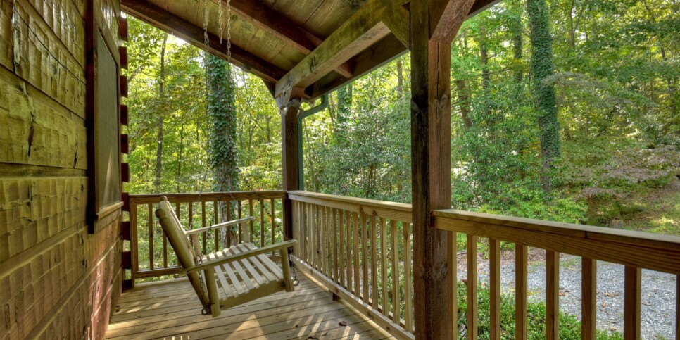 Blue Ridge - Buffalo Ridge - Exterior