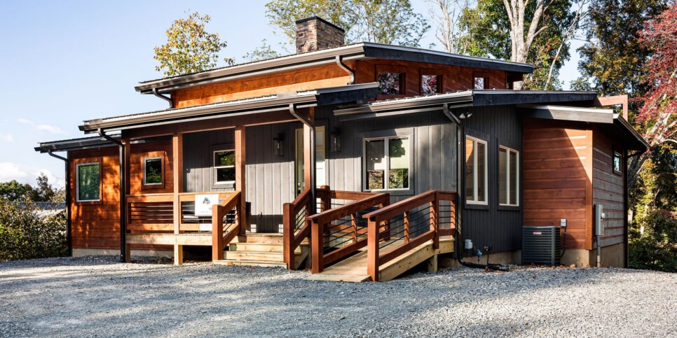 Blue Ridge Cabin - Modern River Retreat - Exterior
