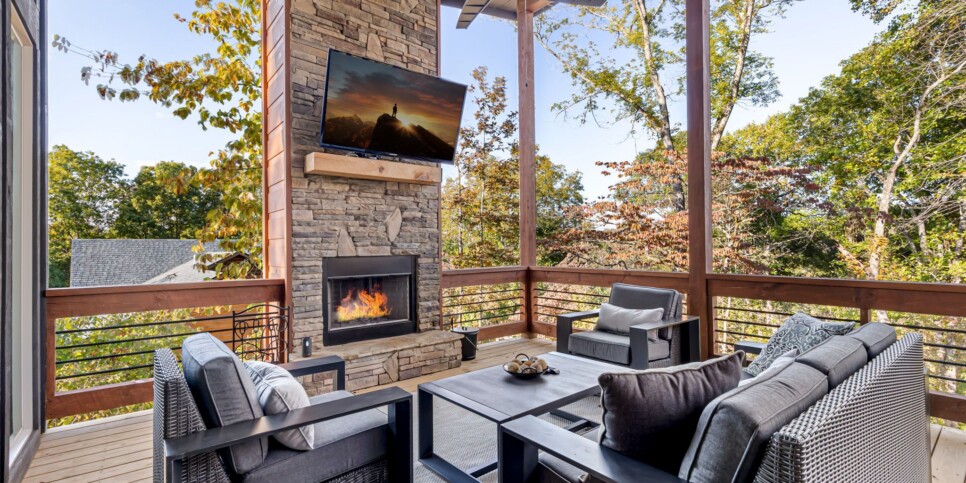 Blue Ridge Cabin - Modern River Retreat - Exterior