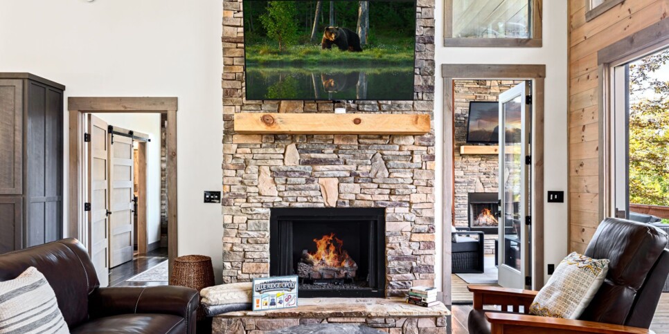 Blue Ridge Cabin - Modern River Retreat - Living