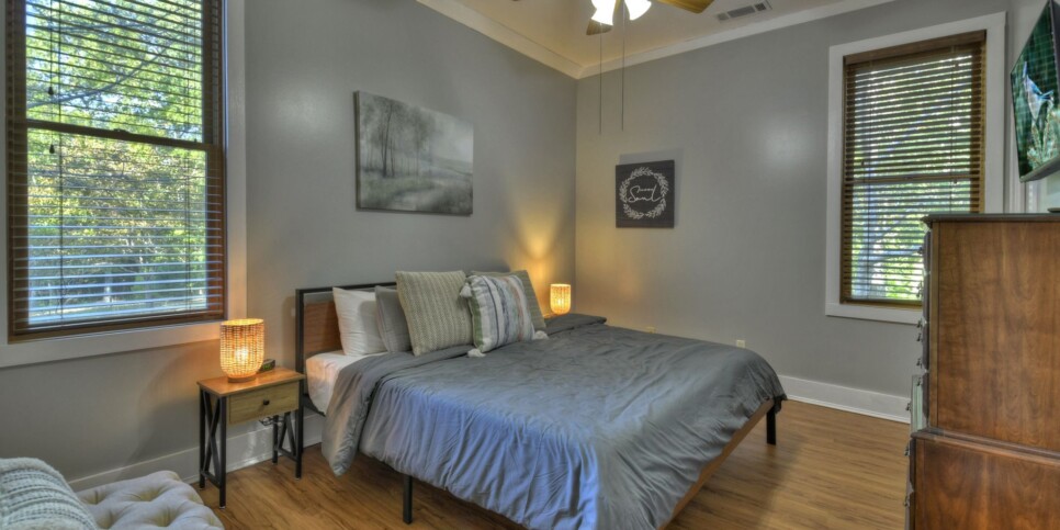 Blue Ridge Cabin - Snowbird Sanctuary & Snowbird Nest - Bedroom