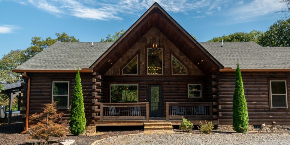 Blue Ridge Cabin - Toccoa River Mist - Exterior