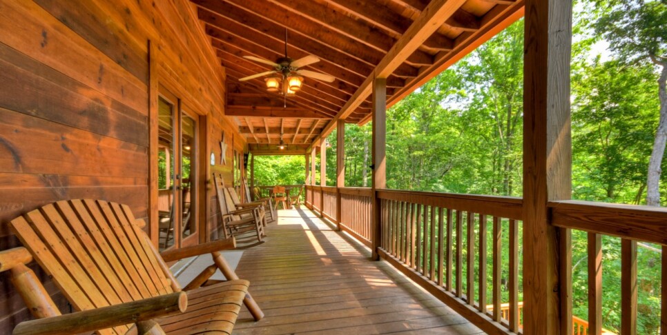 Blue Ridge - Almost Heaven - Exterior