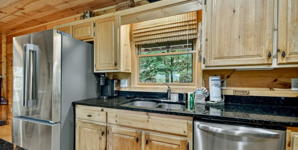 Blue Ridge - Almost Heaven - Kitchen