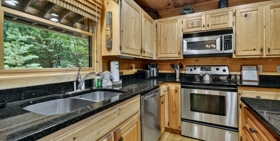 Blue Ridge - Almost Heaven - Kitchen