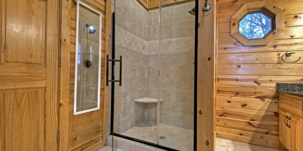 Blue Ridge Cabin - Appalachian Sunrise - Bathroom