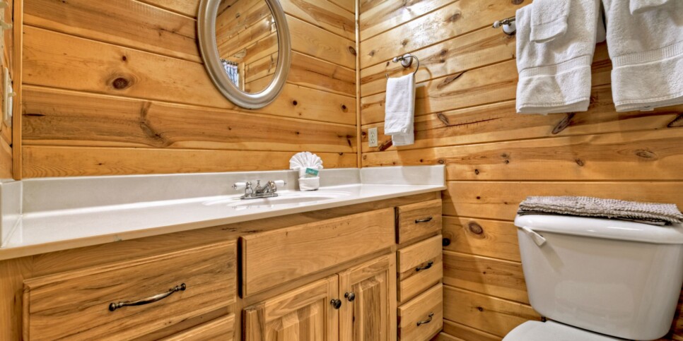 Blue Ridge Cabin - Appalachian Sunrise - Bathroom