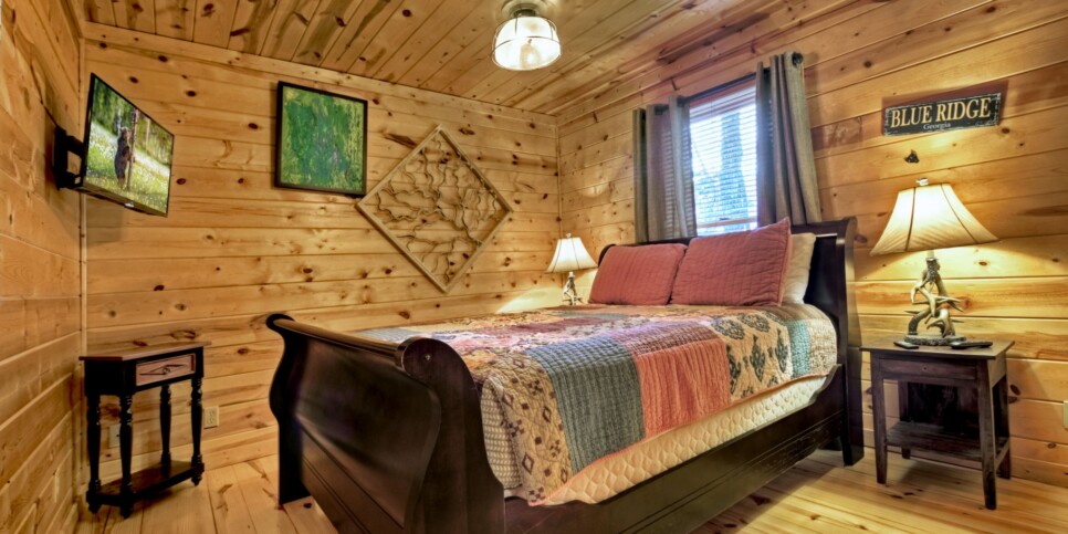 Blue Ridge Cabin - Appalachian Sunrise - Bedroom
