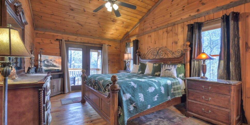 Blue Ridge - Castle Creek - Bedroom