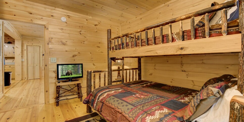 Blue Ridge - Four Seasons - Bedroom