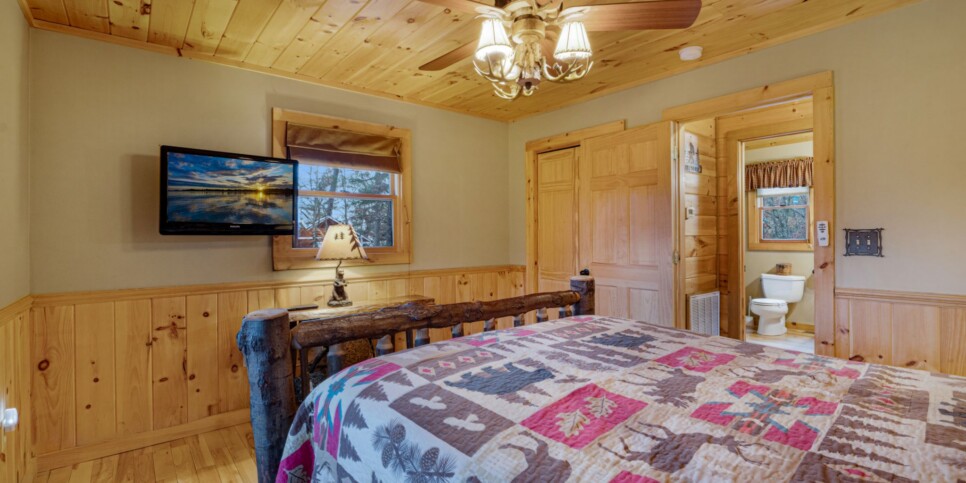 Blue Ridge - Mountain Therapy - Bedroom