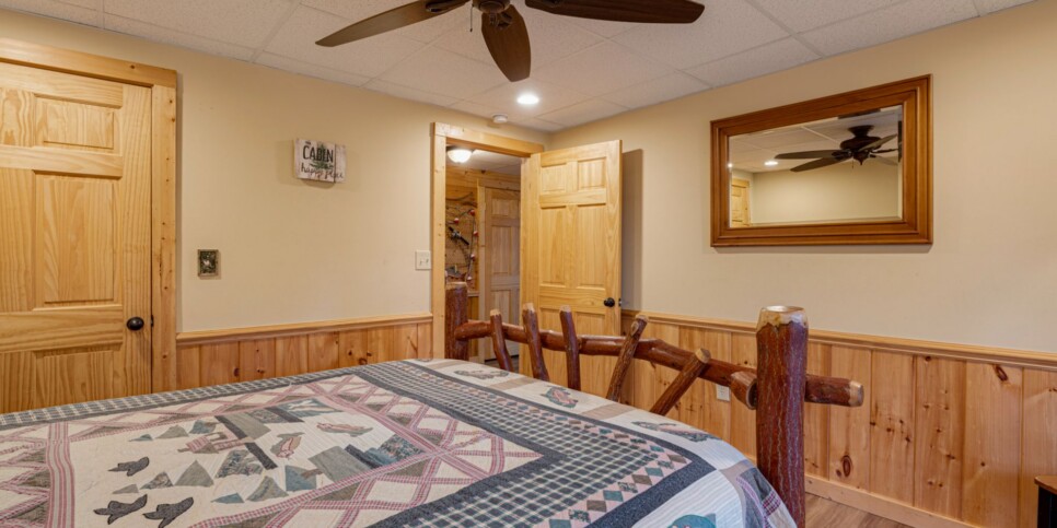 Blue Ridge - Mountain Therapy - Bedroom