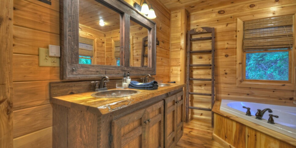 Blue Ridge - Eagles Landing - Bathroom
