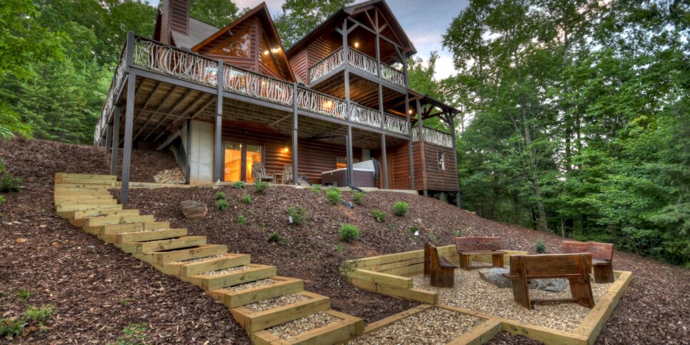 Blue Ridge - Eagles Landing - Exterior