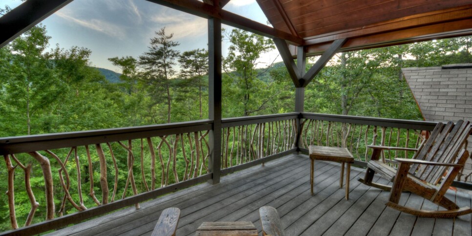 Blue Ridge - Eagles Landing - Exterior