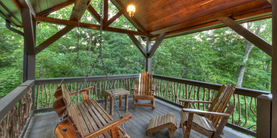 Blue Ridge - Eagles Landing - Exterior