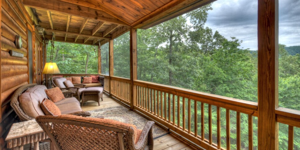 Blue Ridge - Pursuit of Happiness - Exterior