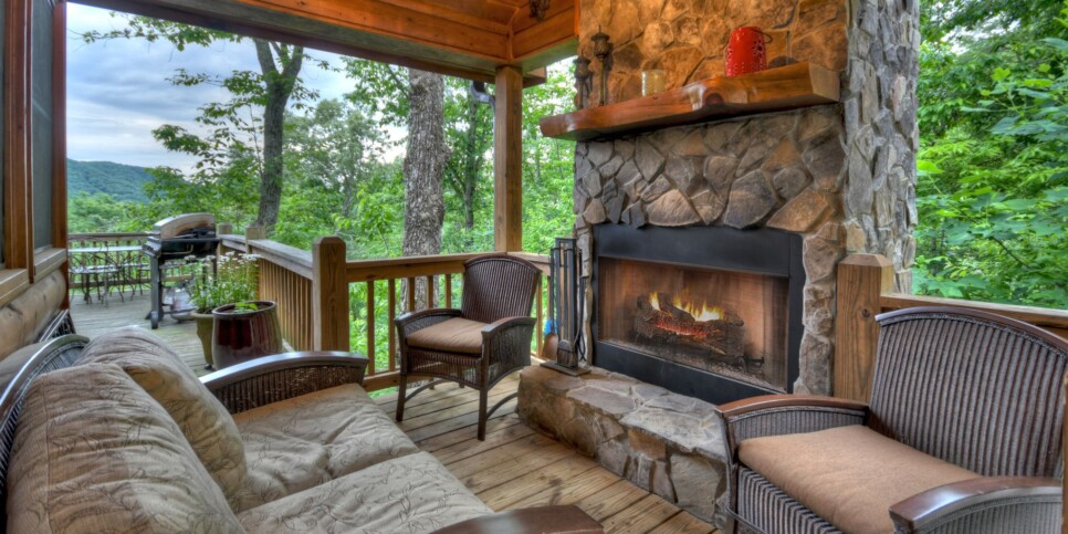 Blue Ridge - Pursuit of Happiness - Exterior