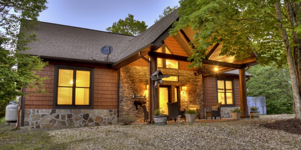 Blue Ridge Cabin - Snowbird Sanctuary & Snowbird Nest - Exterior