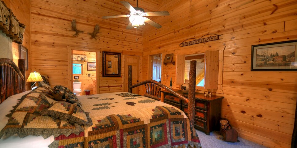Blue Ridge Cabin - The View - Bathroom