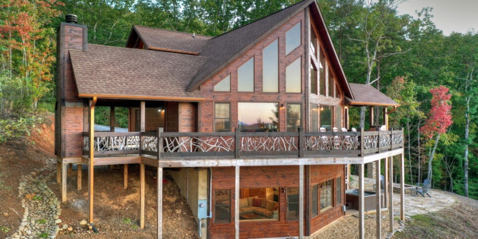 Blue Ridge Cabin - View Topia - Exterior