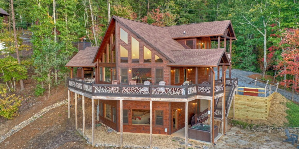 Blue Ridge Cabin - View Topia - Exterior