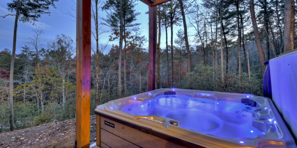 georgia-a-starry-night-cabin-exterior-15