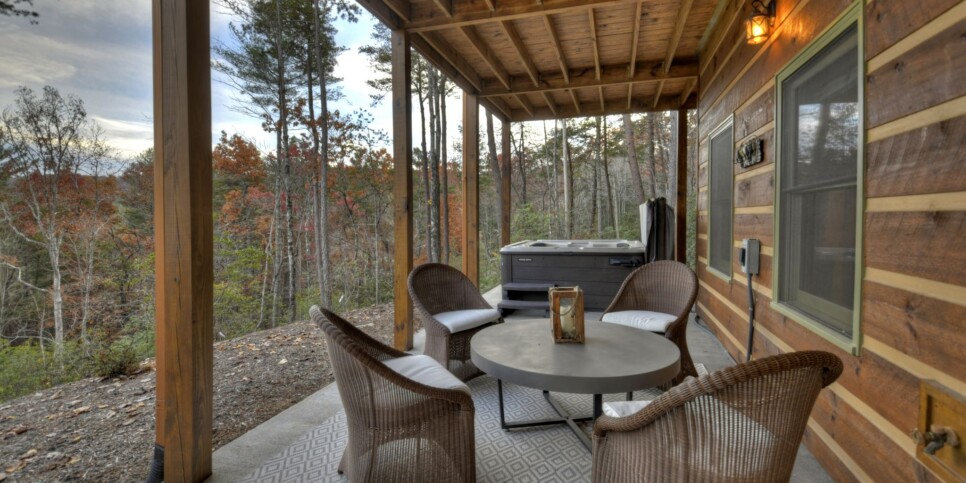 georgia-a-starry-night-cabin-exterior-6