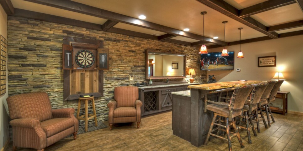 Mineral Bluff Cabin - 5 O'clock somewhere - Rec Room