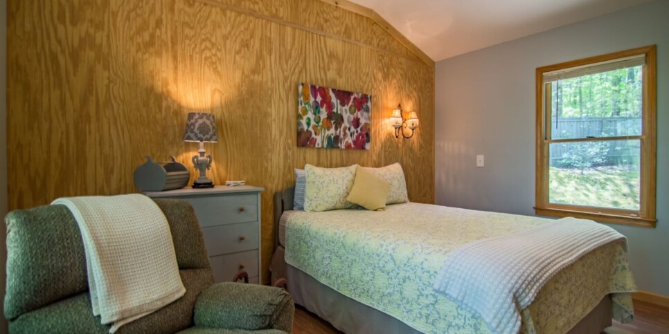 Mineral Bluff - Annie's Mountain Mist - Bedroom