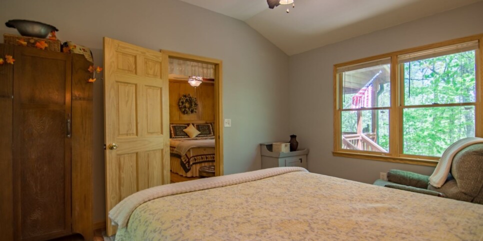 Mineral Bluff - Annie's Mountain Mist - Bedroom