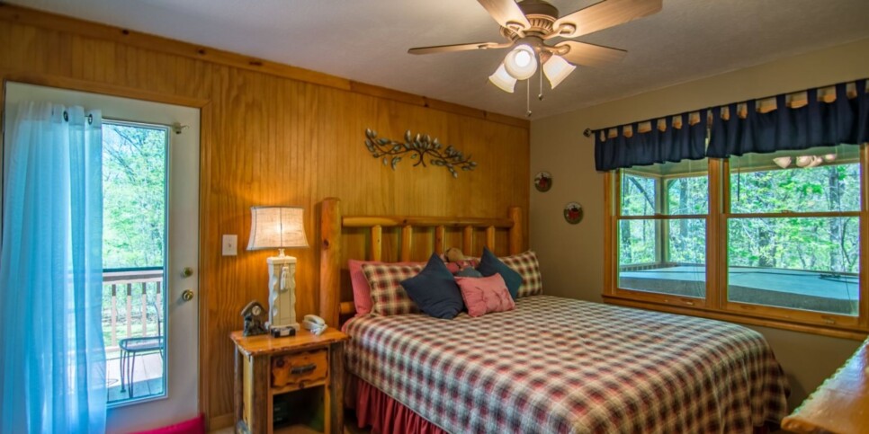 Mineral Bluff - Annie's Mountain Mist - Bedroom