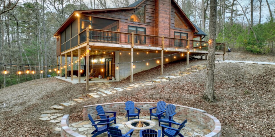 default Mineral Bluff - Smores Cabin - Exterior