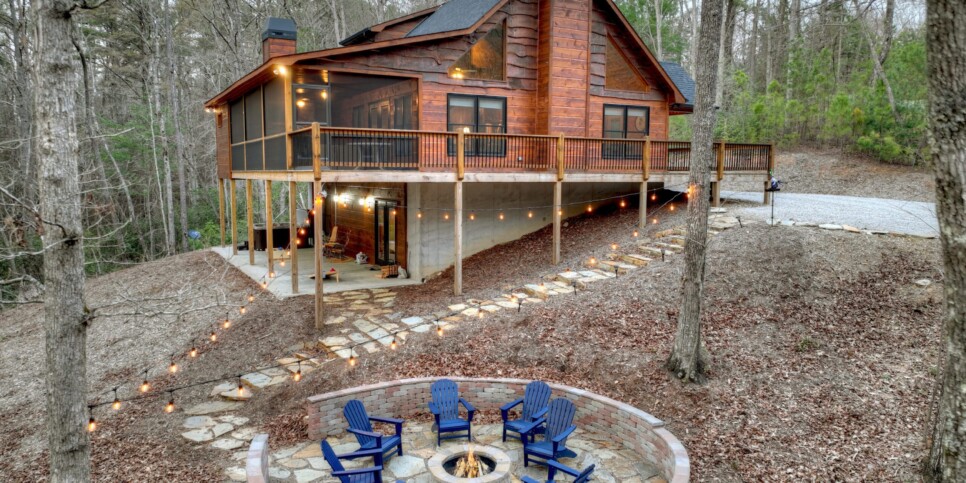 default Mineral Bluff - Smores Cabin - Exterior