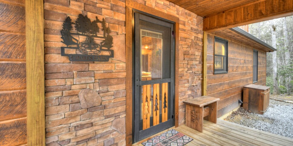 Mineral Bluff - Smores Cabin - Exterior