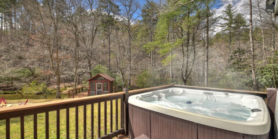 Morganton Cabin - Knotty Creek Retreat - Exterior