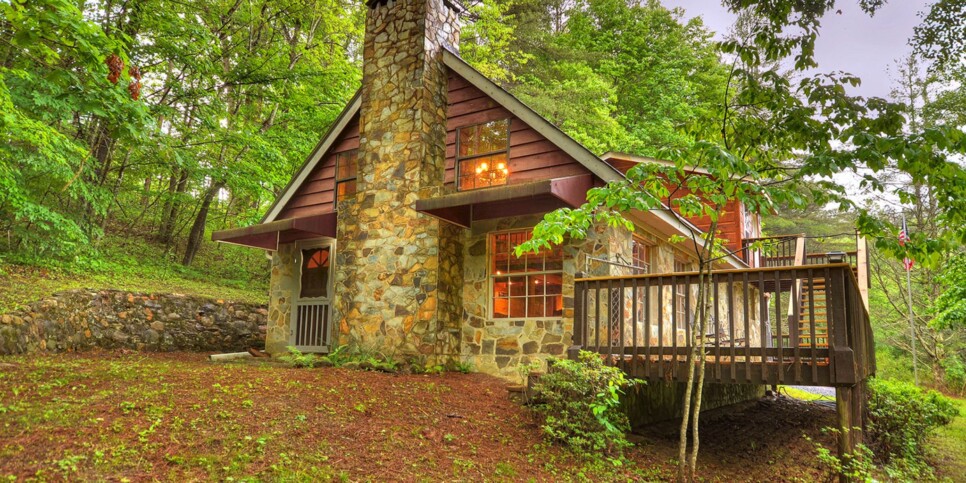 morganton-knotty-creek-retreat-exterior-2