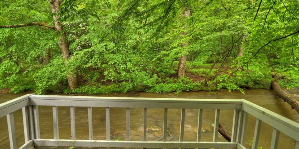 morganton-knotty-creek-retreat-exterior-6