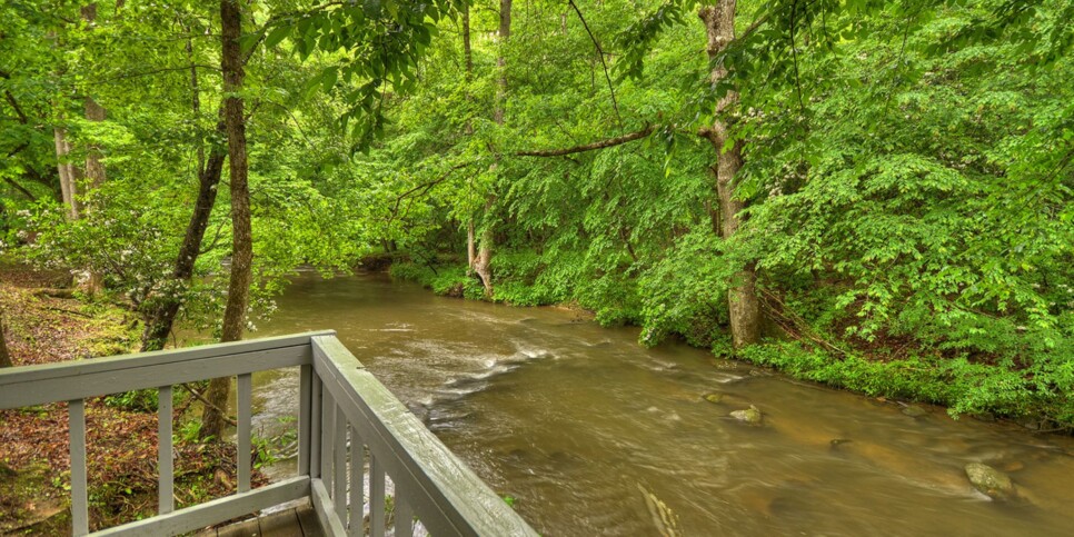 morganton-knotty-creek-retreat-exterior-7