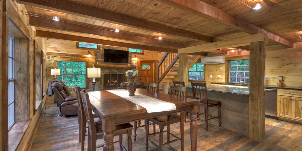 morganton-knotty-creek-retreat-kitchen-6