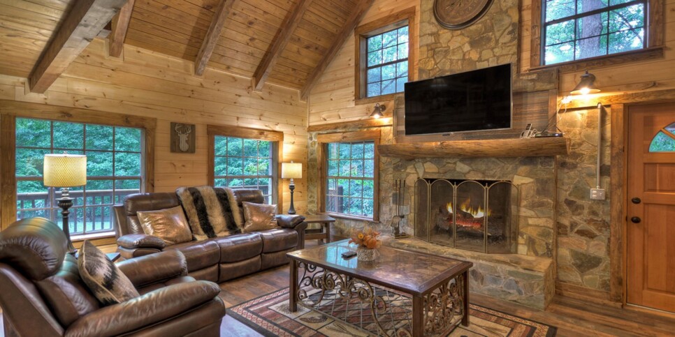 morganton-knotty-creek-retreat-living-room-1