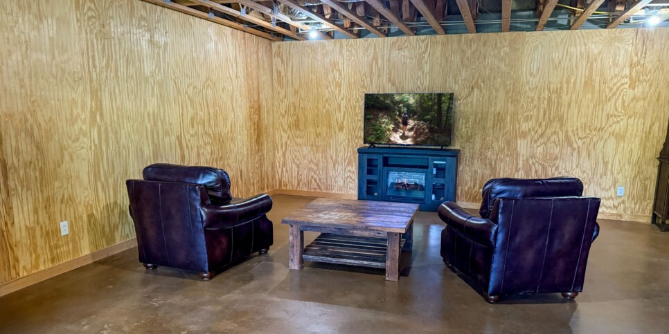 Blue Ridge - Sweet Seclusion - Rec Room